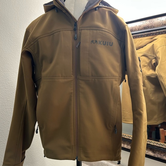 KUIU Guide DCS Jacket - Picture 1 of 3